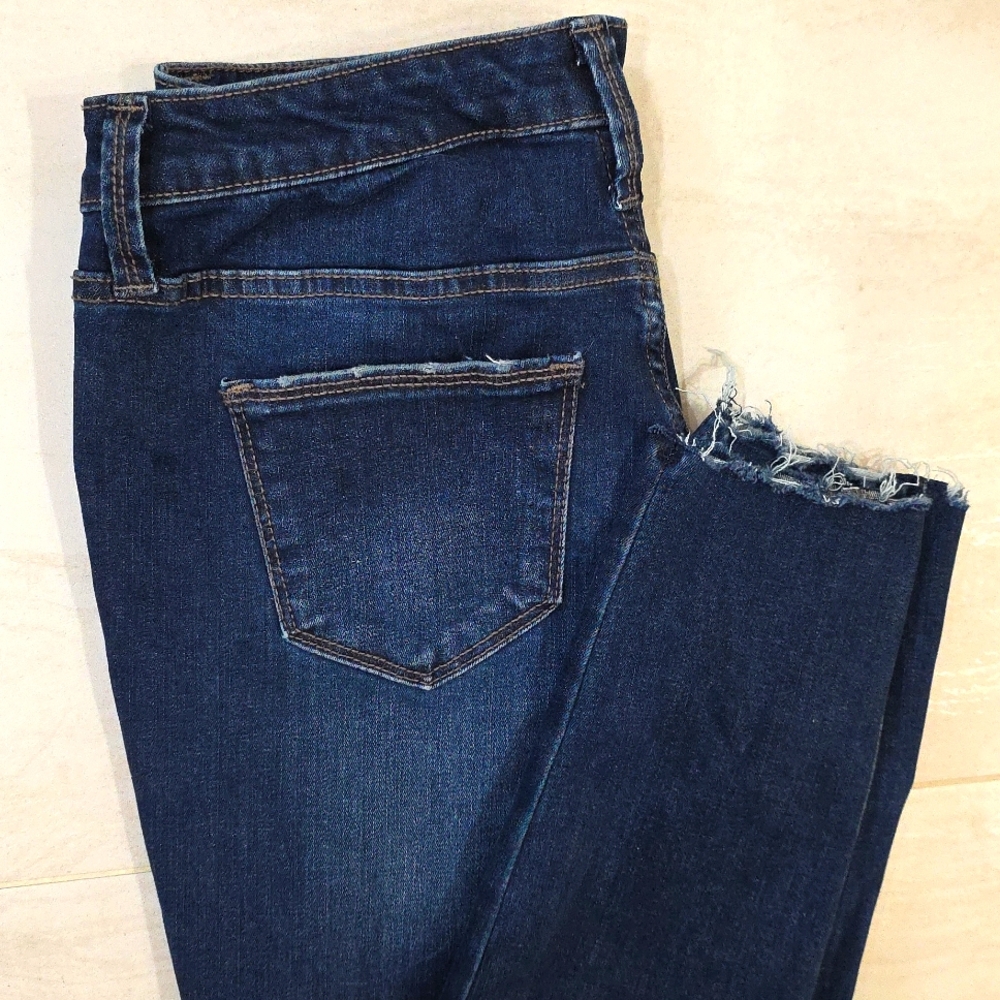 Universal Thread Mid Rising Jegging - Picture 3 of 15